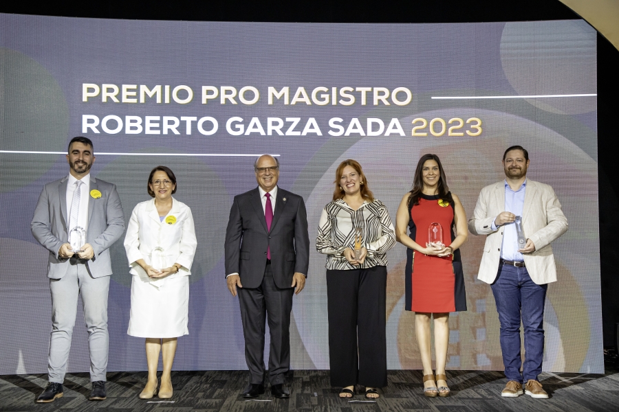 Reconoce la UDEM desempeño de sus mejores profesoras y profesores